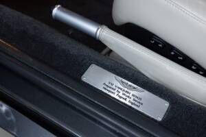 Image 8/31 de Aston Martin V12 Vanquish (2004)