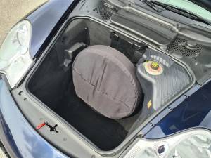 Image 18/23 of Porsche 911 Carrera (2004)