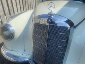 Imagen 20/30 de Mercedes-Benz 300 b (1955)