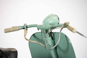 Immagine 11/50 di Piaggio Vespa 125 (1953)