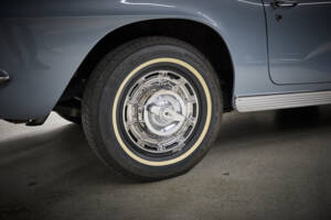 Image 31/78 of Chevrolet Corvette (1962)