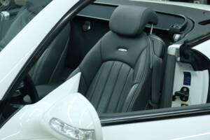 Image 31/50 of Mercedes-Benz SL 55 AMG (2003)