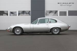 Afbeelding 4/28 van Jaguar E-Type V12 (2+2) (1971)