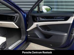 Bild 27/33 von Porsche Panamera 4 E-Hybrid (1900)