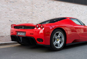 Image 15/29 of Ferrari Enzo Ferrari (2002)