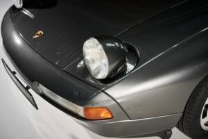Afbeelding 40/42 van Porsche 928 S4 (1989)