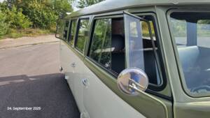 Image 16/30 of Volkswagen T1 Samba 1.2 (1959)