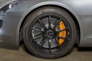 Image 16/31 of Mercedes-Benz SLS AMG GT Roadster (2014)