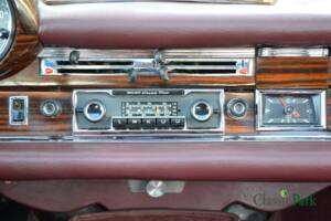 Image 29/50 of Mercedes-Benz 250 SE (1966)