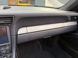 Image 16/29 of Porsche 911 Targa 4S (2015)