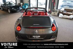 Imagen 8/39 de Ferrari California (2010)