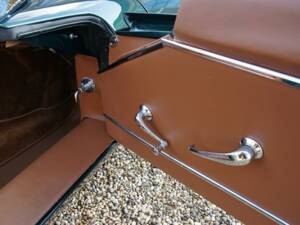 Image 24/50 de Jaguar Type E 4.2 (1967)