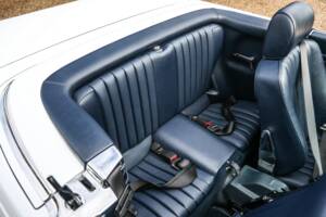 Image 25/35 of Mercedes-Benz 300 SL (1989)