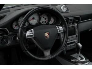 Immagine 5/29 di Porsche 911 Carrera 4S (2007)
