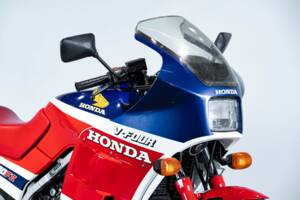 Bild 41/50 von Honda VF 500 F (1986)