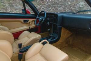 Image 47/50 of Alfa Romeo SZ (1991)