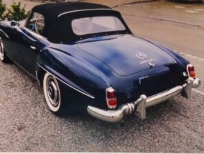 Image 3/5 de Mercedes-Benz 190 SL (1959)