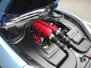 Image 40/49 of Ferrari California (2010)