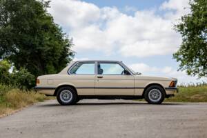 Image 16/48 of BMW 320/6 (1980)