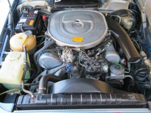 Bild 22/25 von Mercedes-Benz 380 SL (1985)