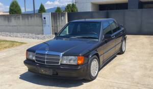 Image 1/30 of Mercedes-Benz 190 E 2.5-16 (1989)