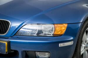 Bild 22/50 von BMW Z3 1.9i (2000)