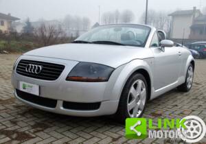 Immagine 3/10 di Audi TT 1.8 T (2000)
