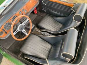 Bild 2/8 von Triumph TR 250 (1967)