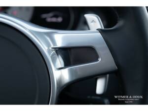 Image 28/34 of Porsche 911 Turbo S (2015)