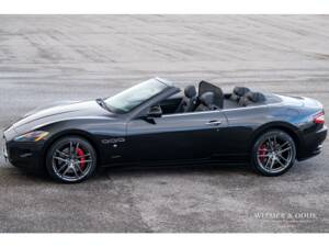 Imagen 11/42 de Maserati GranCabrio 4.7 (2010)