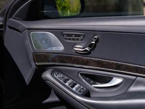 Bild 23/50 von Mercedes-Benz S 63 AMG (2015)