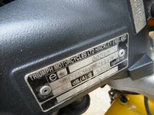 Image 39/39 of Triumph DUMMY (2006)