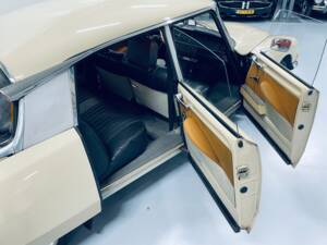 Imagen 9/12 de Citroën DS 20 (1973)