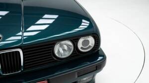 Afbeelding 11/15 van BMW 318i (1991)