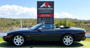Imagen 4/34 de Jaguar XK8 4.0 (1999)