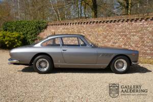 Imagen 39/50 de Ferrari 330 GT 2+2 (1965)