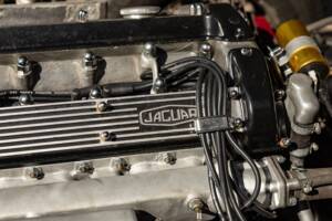 Imagen 18/25 de Jaguar Type E (2+2) (1969)