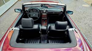 Image 14/34 of Mercedes-Benz 500 SL (1986)