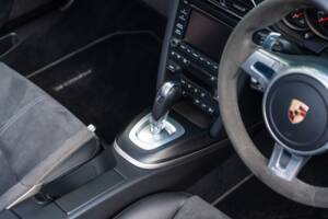 Image 34/54 of Porsche 911 Carrera GTS (2011)