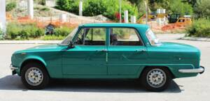 Bild 2/10 von Alfa Romeo Giulia Nuova Super 1300 (1977)
