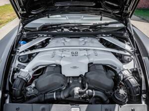 Immagine 7/50 di Aston Martin V12 Zagato (2013)