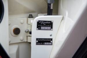 Image 32/39 de Porsche 356 B Carrera 2/2000 GS (1963)