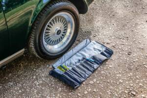 Bild 25/41 von Aston Martin V8 Vantage Volante (1988)