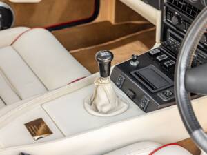 Bild 23/75 von Aston Martin V8 Zagato Vantage (1990)