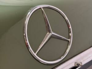 Bild 7/30 von Mercedes-Benz 280 S (1973)