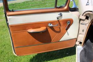 Image 23/29 of Buick 60 Century (1954)