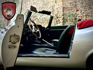 Bild 12/58 von Jaguar E-Type V12 (1971)