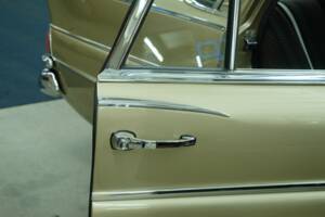 Image 50/50 of Mercedes-Benz 300 SE (1964)