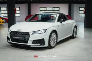Image 2/25 of Audi TT 45 TFSI Quattro (2019)