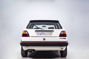 Imagen 7/27 de Volkswagen Golf Mk II Gti 1.8 (1988)